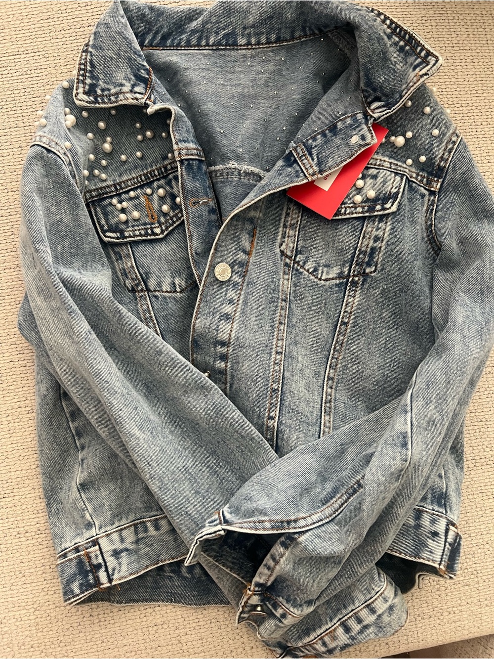 Jean jacket with pearls